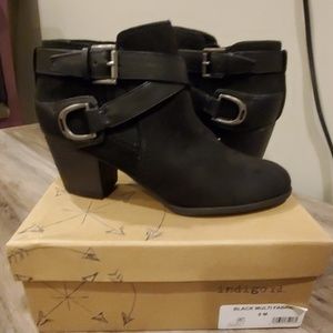 BNIB Black Bootie